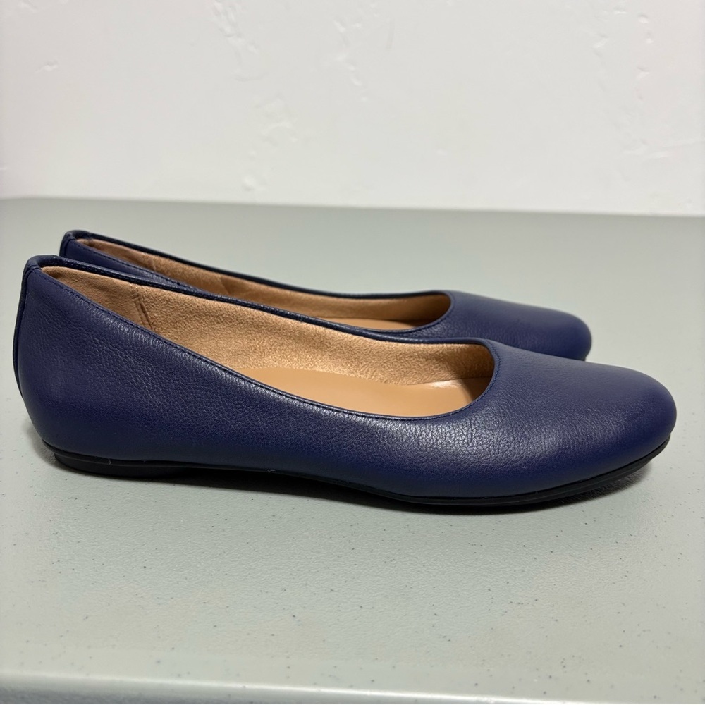 Naturalizer Maxwell Navy Blue Leather Women's Flats Slip On Loafers Size 9N